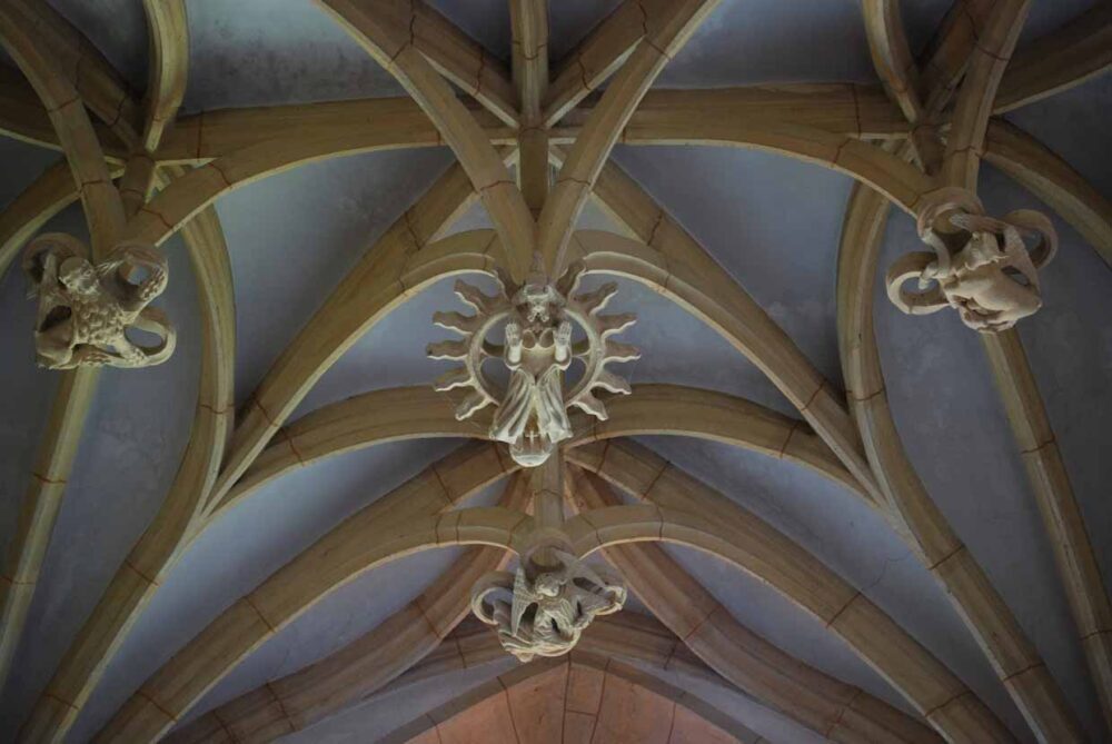 Le plafond de la chapelle de l'église de Mièges