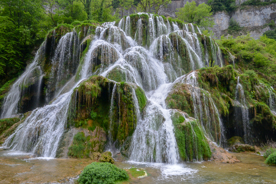 La cascade des tufs à Baume-les-Messieurs