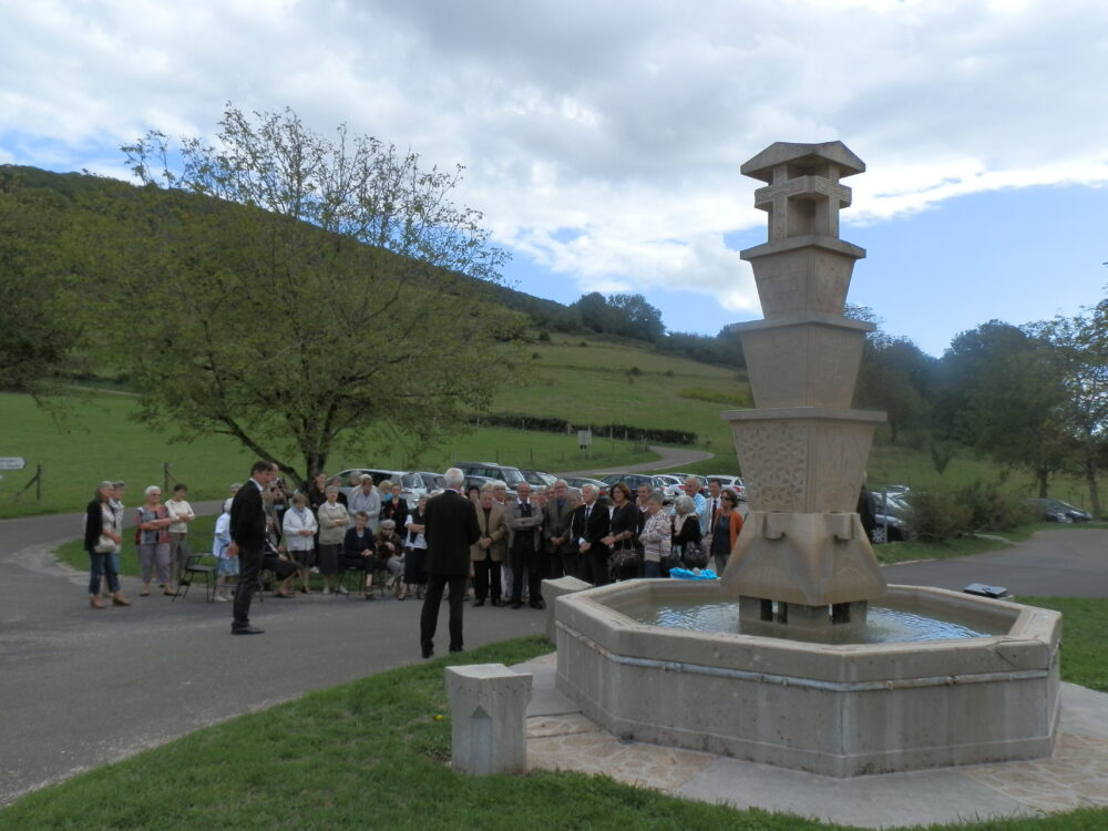 La fontaine de Châtel