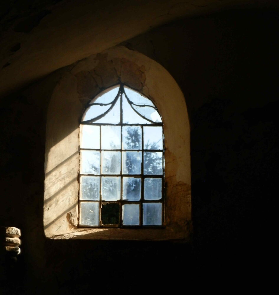 Depuis l'intérieur de l'église Saint Etienne