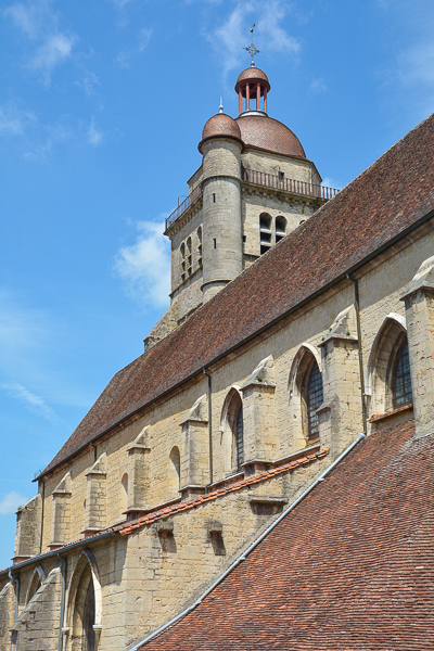 La collégiale Saint-Hippolyte à Poligny