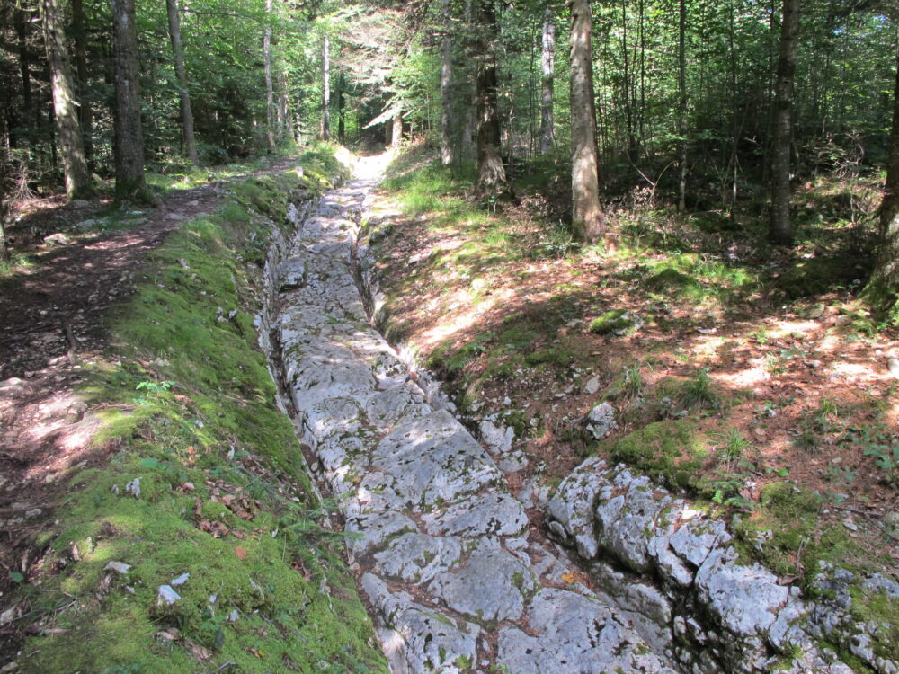 La voie romaine à Ballaigues