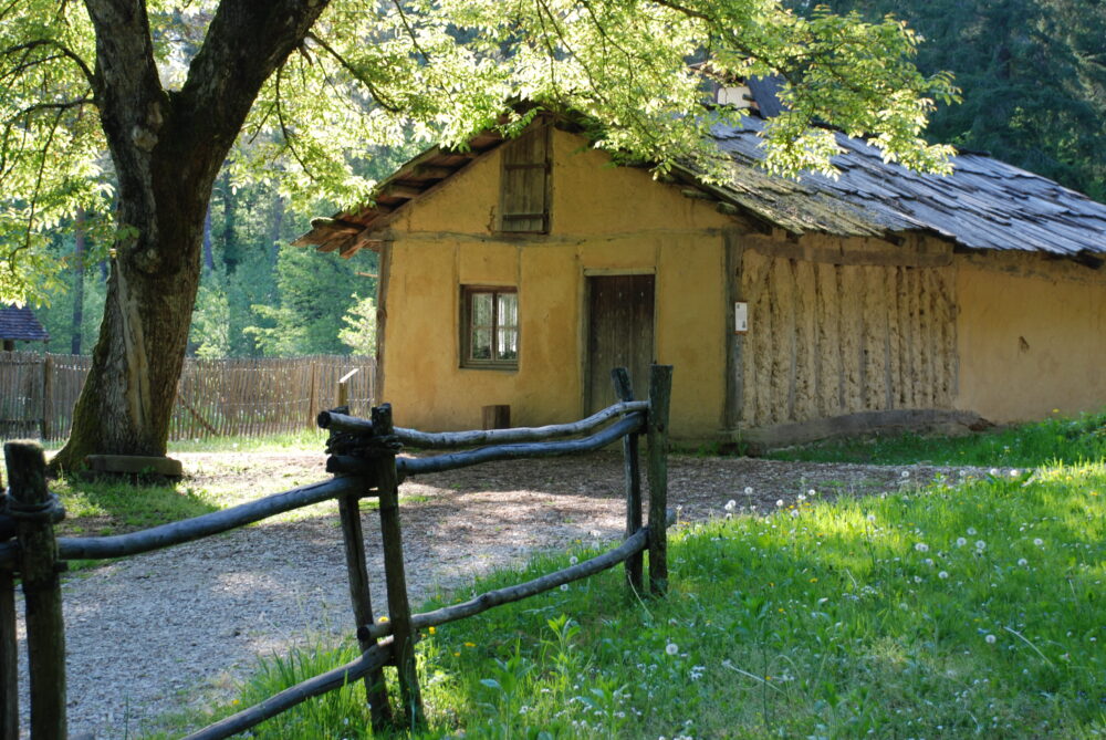 L'une des baraques du hameau 14