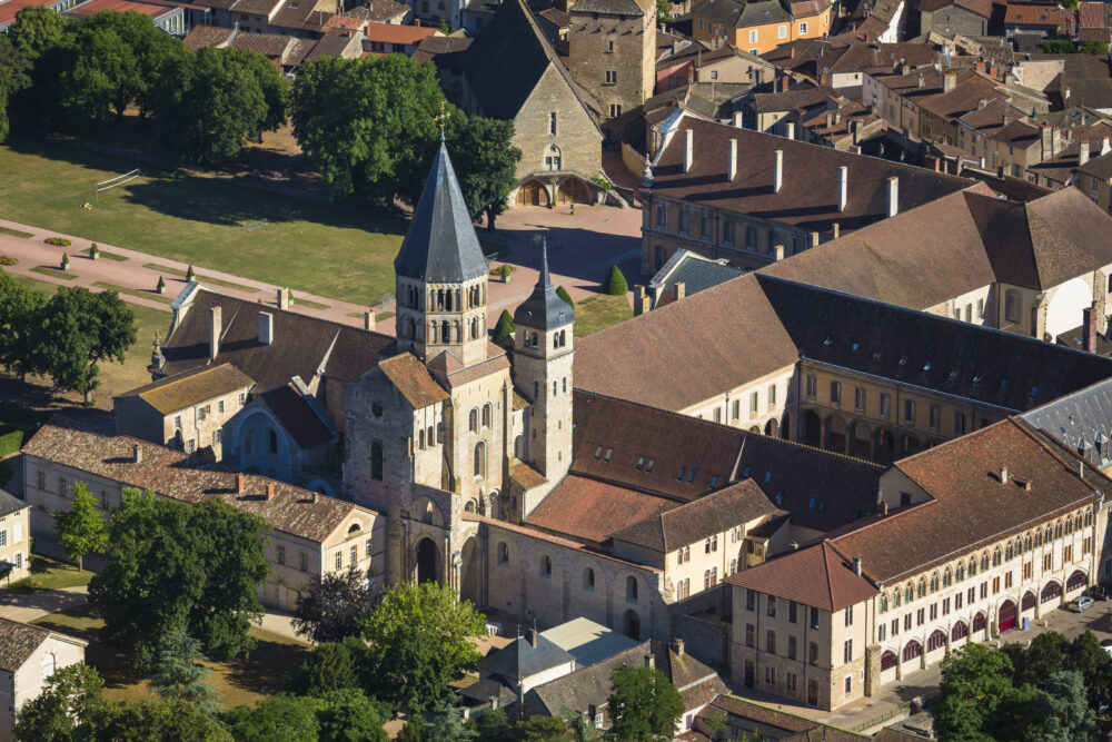 Un ensemble architectural d'envergure