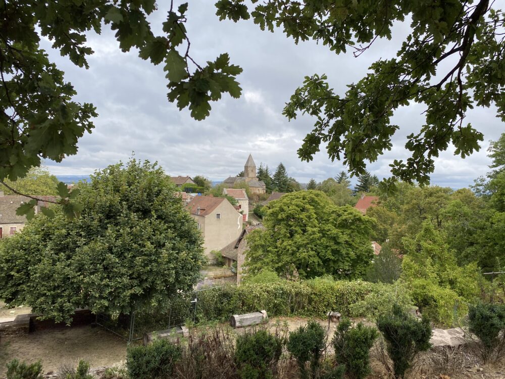 Martailly-lès-Brancion, entre vignes, prairies et forêts