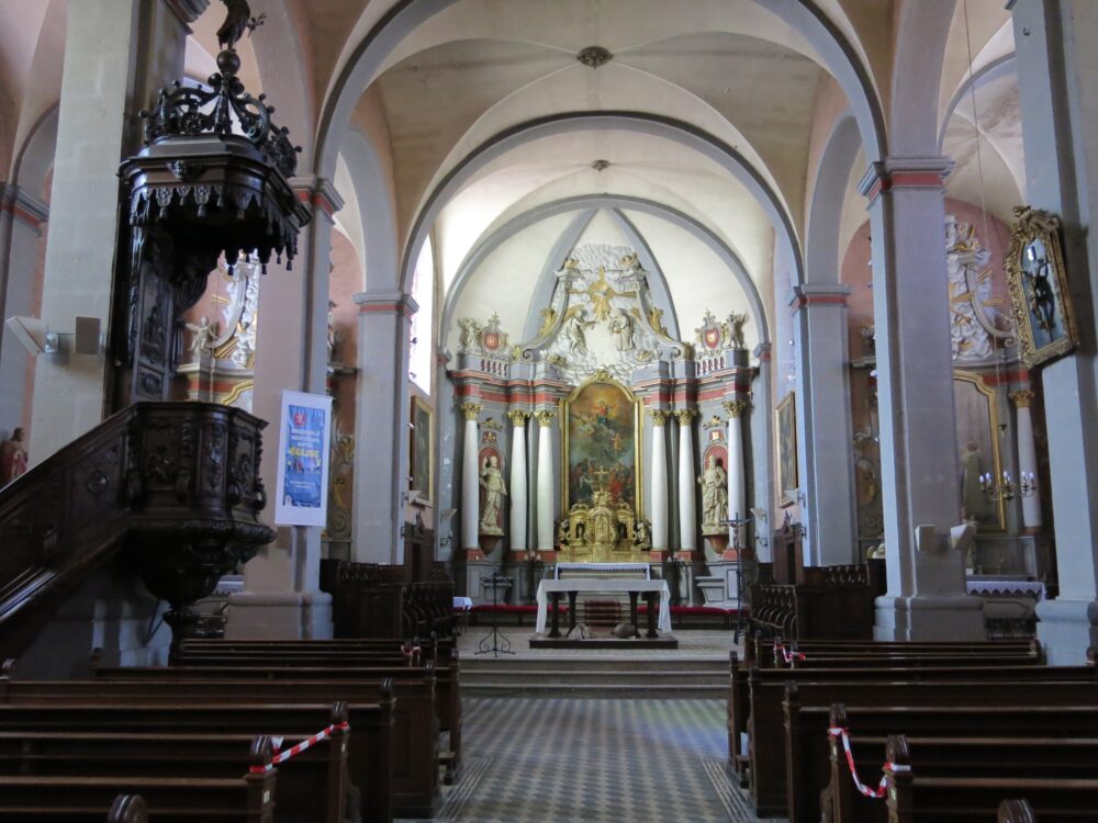 Intérieur de l'église