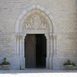 ViaCluny.fr Montbenoit abbaye patrimoine