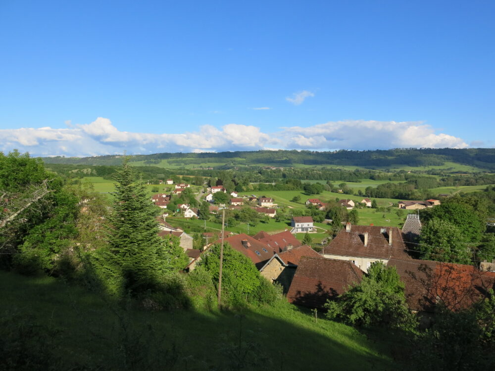 Vue sur les environs depuis le sommet du village